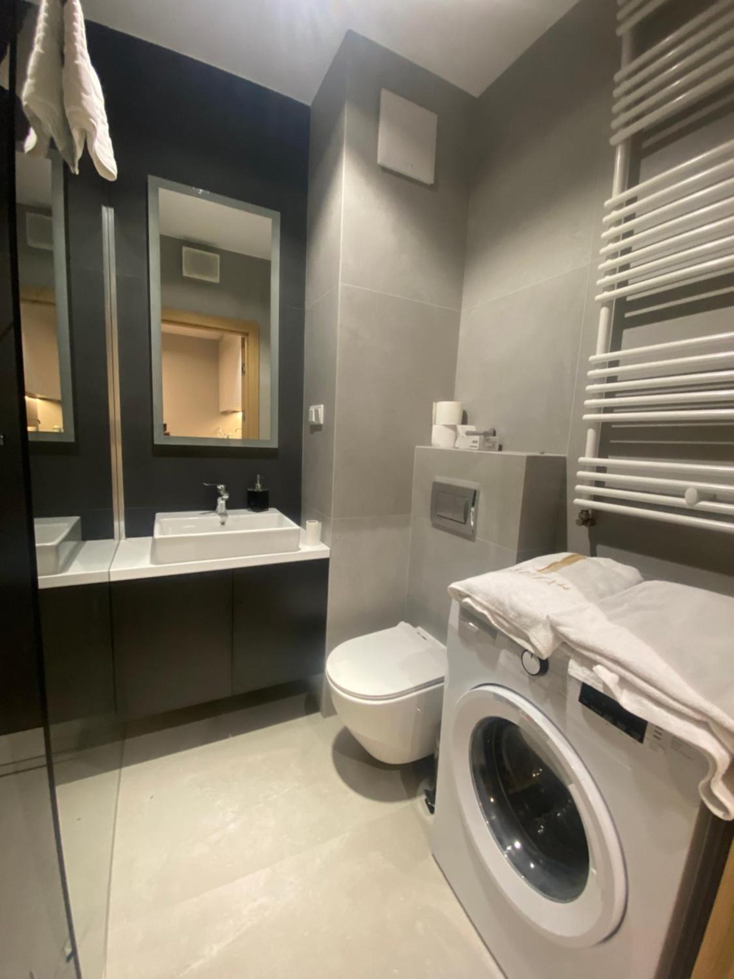 Wiktoryn 6 Piekne Nowe Apartamenty Z Duzymi Balkonami Varsovie Extérieur photo